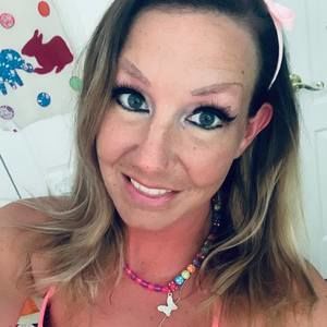 Meet your Posher, Jenn